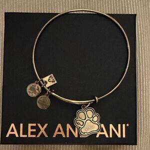 ⭐️ Alex and Ani: Gold Tone Paw Charm Bracelet